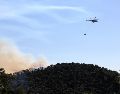 El helicóptero Bell 412 se dirigía a La Rioja para participar en el control de un incendio forestal cuando ocurrió la tragedia. EFE/E. Marcou