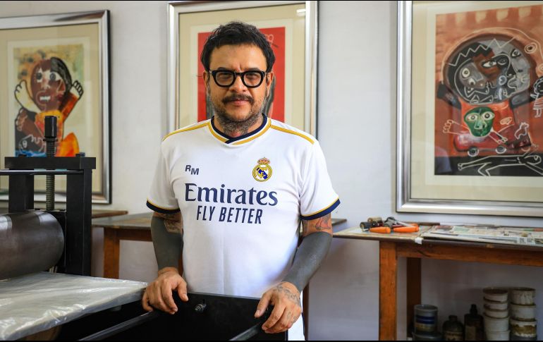 Simón Cruz. El artista prepara la inauguración de su nueva muestra, en el taller Guacha Bato. EL INFORMADOR/J. Acosta