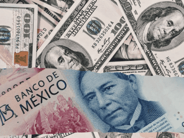 El valor del dólar se da luego de que el secretario de Economía, Marcelo Ebrard, defendió la continuidad de la relación comercial entre México y Estados Unidos. ESPECIAL/Pexels