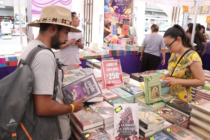 Uno de los mayores atractivos del evento son las promociones económicas que las casas editoriales preparan para los asistentes. ESPECIAL/Secretaría de Cultura Guadalajara