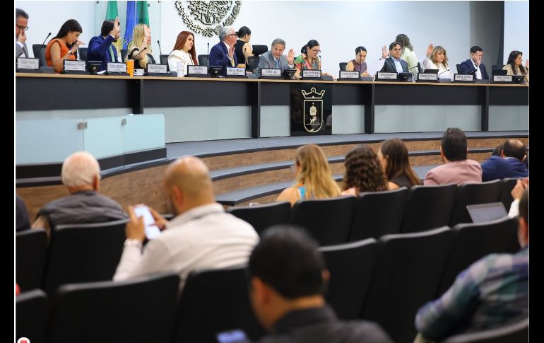 El pleno del Ayuntamiento de Zapopan durante la sesión de este jueves en la que estuvo presente el alcalde Juan José Frangie. EL INFORMADOR/R. Bobadilla
