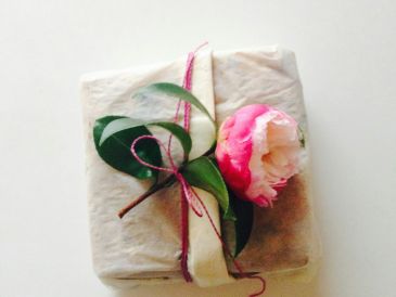 Regalos sencillos que tocan el corazón: el arte de regalar con intención. UNSPLASH.COM