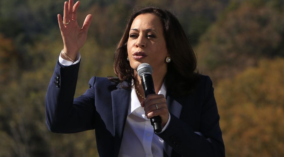 La exvicepresidenta consideró presentarse a las elecciones a gobernadora de California, su estado natal, que se celebrarán el próximo noviembre, pero finalmente decidió no hacerlo. AFP/ARCHIVO