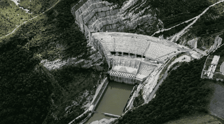 El proyecto de la presa fue inaugurado por el ex presidente Andrés Manuel López Obrador y el ex gobernador de Jalisco, en agosto de 2024. X/Notisistema