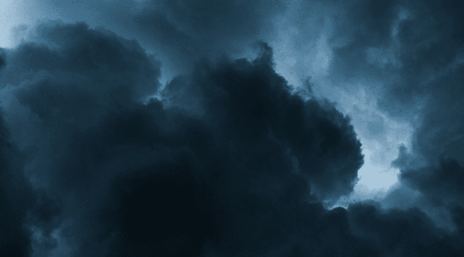 Las condiciones atmosféricas inestables crearon el escenario perfecto para el fenómeno downburst en Monterrey, Nuevo León. UNSPLASH / E. YAKUSHKIN
