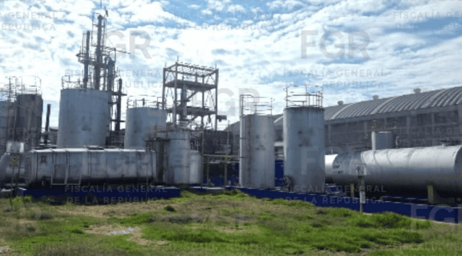 La proliferación de refinerías clandestinas y el robo sostenido de combustibles generan un triple impacto negativo para el país, tanto en lo económico como en lo ambiental. ESPECIAL