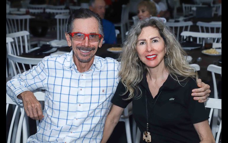 Javier Sánchez Ascencio y María Chávez. GENTE BIEN JALISCO / Revista del 7 de agosto 2026