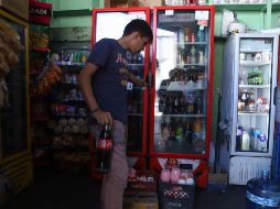 En los últimos seis meses, los productos que han tenido mayores ajustes al alza son las bebidas refrescantes, cigarros, botanas y frituras, embutidos, frutas y verduras. EL INFORMADOR/ARCHIVO
