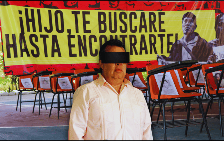 La FGR detuvo a Ángel Aguirre Rivero por supuestamente ordenar el ocultamiento y destrucción de videos que registraron el momento de la detención de un grupo de normalistas. EFE / NTX / ARCHIVO