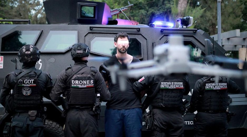 El individuo originario de Estados Unidos fue presentado ante autoridades federales para dar continuidad al procedimiento de extradición, el cual se cumplimentó y fue trasladado a la unión americana. CORTESÍA