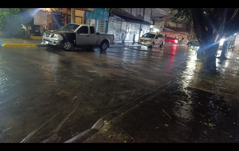 La fuerte lluvia que comenzó a caer en la noche de este 07 de agosto afectó principalmente a zonas del Área Metropolitana de Guadalajara. EL INFORMADOR