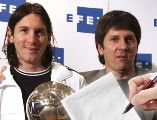 Esta es la historia detrás de la servilleta que puso a Messi en el Barcelona. EFE / ARCHIVO