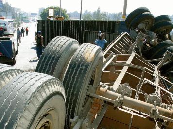 Accidentes de tráileres elevan la preocupación por la seguridad carretera en Jalisco