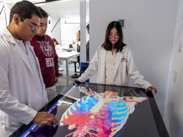 Desde el primer semestre desarrollas habilidades del médico que quieres llegar a ser. CORTESÍA/UAG