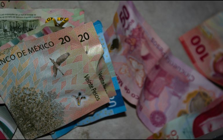 La legisladora de Morena explica que esta práctica ocurre cuando una persona establece un vínculo sentimental para ganarse la confianza de una mujer, para después utilizar el engaño emocional y así conseguir beneficios económicos. Unsplash