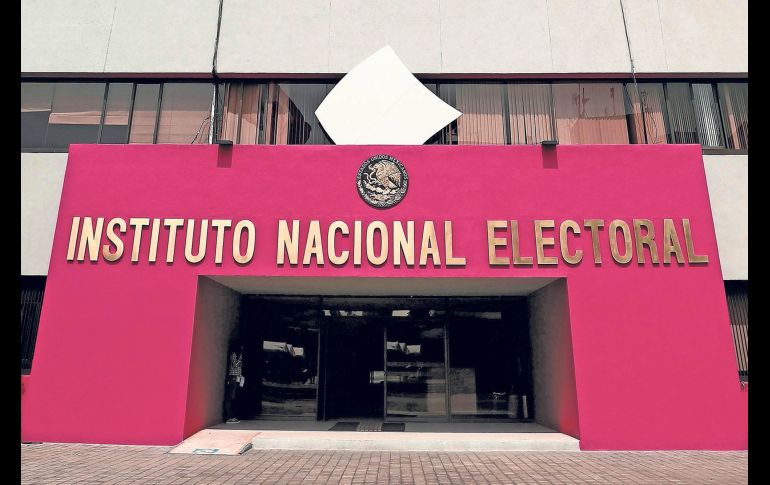El INE prometió que su personal se contactará con todas aquellas personas interesadas en obtener una cita tras recabar sus datos. SUN/ARCHIVO