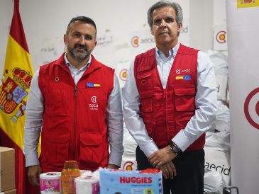 La rápida movilización de los fondos españoles ha sido posible gracias a la estrecha coordinación entre el embajador de España en Colombia, Santiago Jiménez Martín, y el canciller colombiano, Omar Bula Escobar. EFE/P. R. Seco 