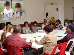 Como parte de la estrategia nacional que se sigue en torno al uso de celulares en las aulas de las escuelas de educación básica del país, durante las actividades del Consejo Técnico Escolar, más de dos millones de maestros de nivel básico podrán emitir su opinión. ESPECIAL / EL INFORMADOR y CANVA