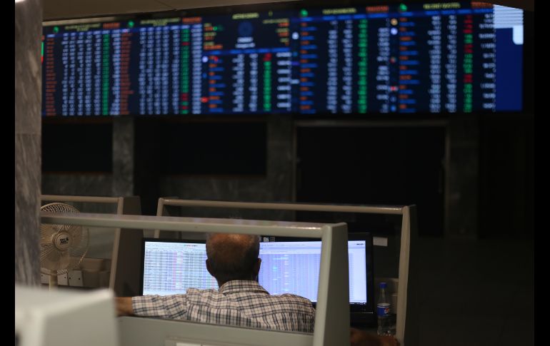 Al interior del mercado mexicano, destacaron las pérdidas de las emisoras Bimbo, Volaris, Bolsa Mexicana de Valores, Kimberly-Clark y Gruma. EFE/R. Khan