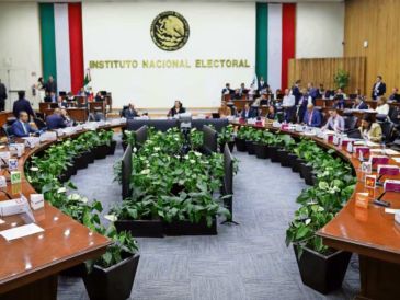 En su presupuesto, el INE destinó 4 millones 78 mil 685 pesos al eventual proceso de Revocación de Mandato. ESPECIAL