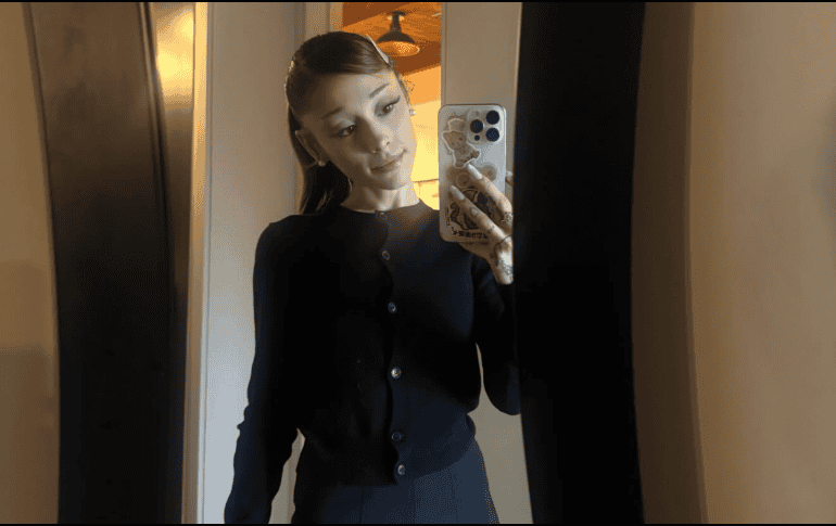 Además de robarle material, Grande acusa a los “hackers” de venderlo en la “dark web” por grandes sumas de dinero. ESPECIAL/Instagram @arianagrande