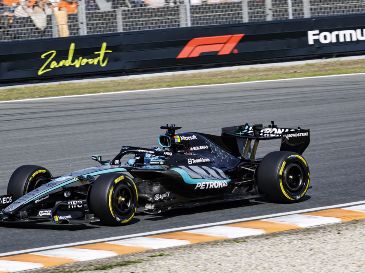 Russell tendrá la posición privilegiada para el primer Sprint que disputa Zandvoort en su historia. EFE / S. van der Wal
