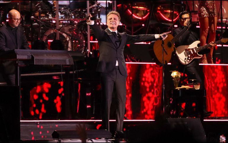 El éxito de Luis Miguel en su tour mundial del 2024 exigió un desgaste físico y vocal sin precedentes para el artista durante los últimos meses. EL INFORMADOR / ARCHIVO