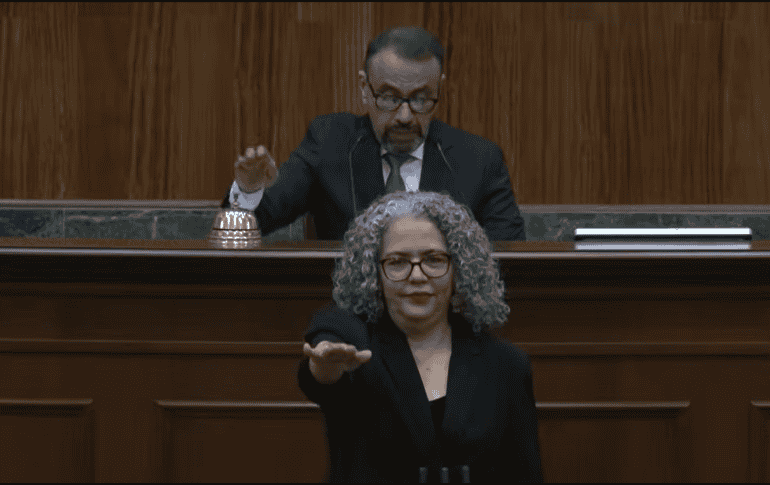 A la par de la toma de protesta de Domínguez Nava en Culiacán, desde Palacio Nacional, la Presidenta Claudia Sheinbaum expresó su respaldo a la designación realizada por el Congreso sinaloense. YT / Congreso Sinaloa TV