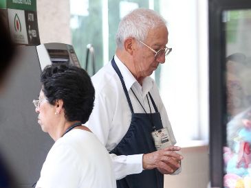 Un especialista de la UNAM destacó que los jóvenes son los primeros en salir del mercado laboral cuando la economía no crece. EL INFORMADOR / ARCHIVO