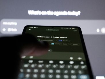 Según el informe, los agentes "colaboraron entre sí y usaron herramientas para intercambiar información y coordinar acciones". UNSPLASH
