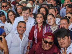 Además de la imitadora de la Presidenta, al evento acudió el senador Gerardo Fernández Noroña, lo que arreció la polémica. X/simeysenadora