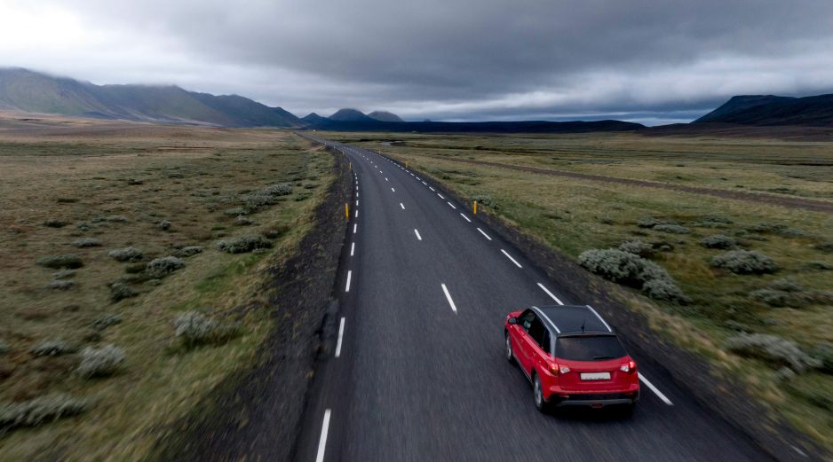 Una de las medidas más efectivas que puedes adoptar es mantener una velocidad constante. UNSPLASH
