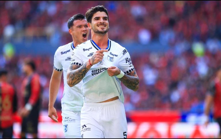 Los Gallos Blancos aprovecharon la superioridad numérica y los errores defensivos del Atlas para sentenciar un partido que exhibió las carencias del equipo de Hernán Crespo. EL INFORMADOR/ J. ACOSTA.