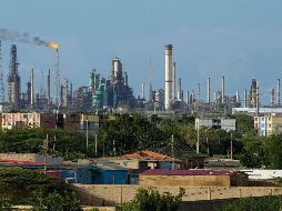 Delcy Rodríguez señala que la inyección de capital estadounidense permitirá sanear la industria petroquímica de la nación sudamericana. AP