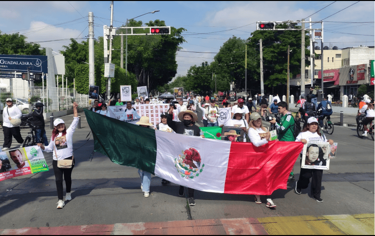 La concentración comenzó a las 8:30 horas, teniendo como punto de encuentro la Glorieta de las y los Desaparecidos, en Niños Héroes Chapultepec. ESPECIAL