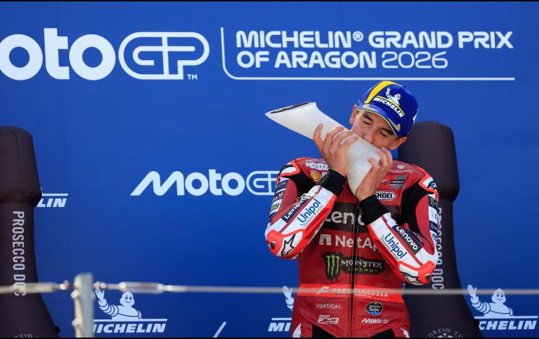 Marc Márquez conquistó Aragón tras imponerse en un emocionante duelo y recortó a 19 puntos la distancia con Jorge Martín. EFE.