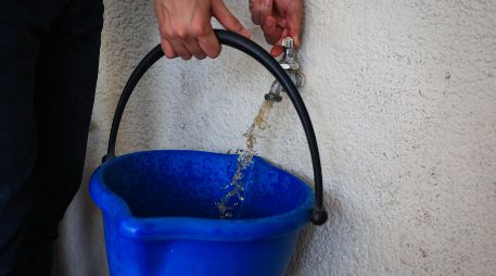 Con los primeros trabajos, espera el Gobierno de Jalisco, se verán mejoras en el recurso de agua potable que reciben los hogares a partir de octubre. EL INFORMADOR/ARCHIVO