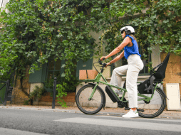 La urgencia de implementar estas multas y regulaciones se respalda en el alarmante incremento de siniestros viales. CANVA
