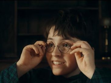 Dominic McLaughlin, nuevo rostro para Harry Potter en escenas de la primera temporada de la serie. ESPECIAL / HBO