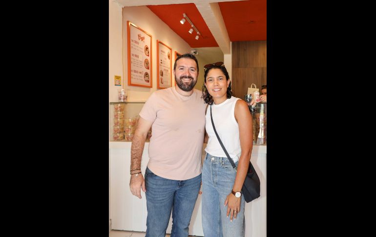 Rodrigo LMG y Alejandra Romano. GENTE BIEN JALISCO / Revista del 4 de septiembre 2026