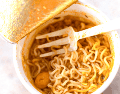 Los fideos de estas sopas están elaborados principalmente con harina de trigo refinada, aceite vegetal y sal. CANVA