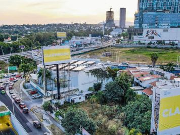 Zapopan intensifica retiro de espectaculares; mantendrá operativos los fines de semana