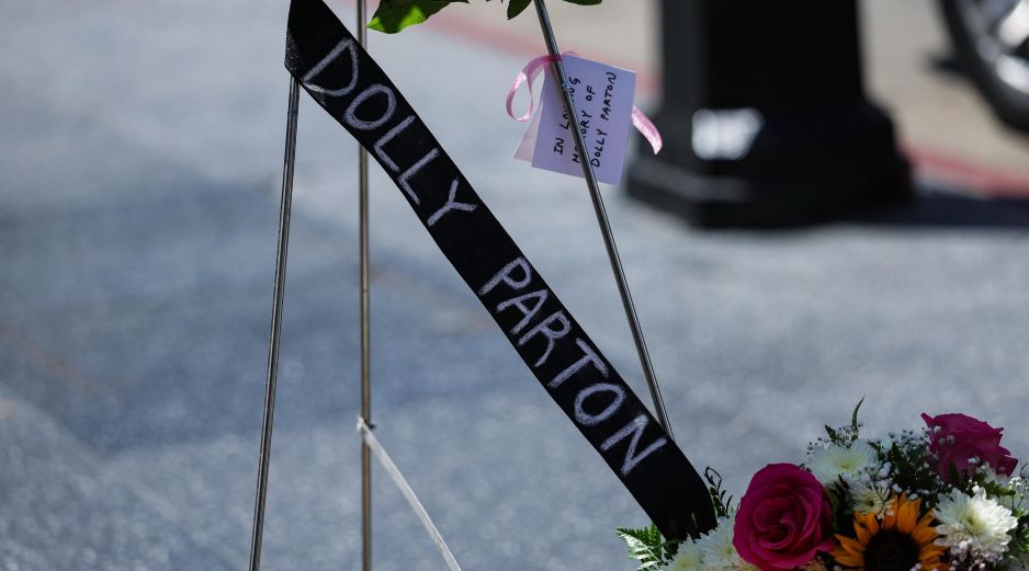 El vandalismo es un problema recurrente en el Paseo de la Fama como ejemplifica el caso de Parton. EFE/ARCHIVO
