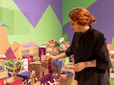 “Me siento nerviosa porque para mí el museo es una institución muy importante. Siempre sentí la responsabilidad de responderle al museo y a todas las personas que trabajan en él”, reconoce la artista. CORTESÍA