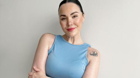 Roxana Ramos promociona su reciente libro “¿Quién dijo que era amor?”. ESPECIAL/CORTESÍA ROXANA RAMOS.