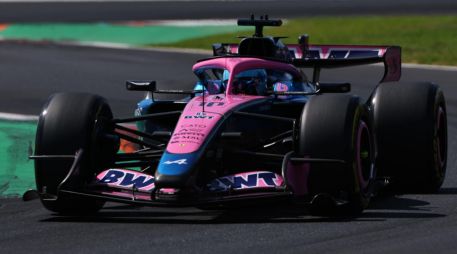 Pierre Gasly sorprendió en la clasificación del GP de Italia y consiguió su primera pole position en F1, apenas cinco años después de conquistar en el mismo circuito su primera victoria en la máxima categoría. EFE / A. Szylagyi