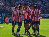 Chivas venció al Atlético de San Luis y sumó seis partidos consecutivos sin perder como visitante en la Liga MX. IMAGO7.