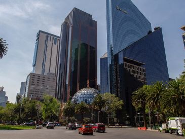 En el mercado mexicano, destacaron las pérdidas de las emisoras Televisa, Orbia, Grupo Carso, Gruma y Megacable. AFP/ARCHIVO