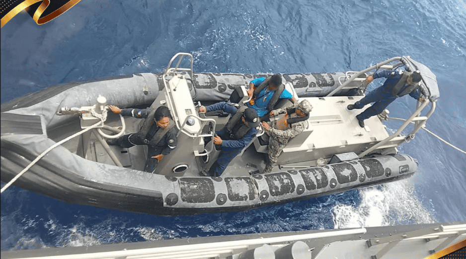 La Marina rescató a un pescador tras ocho días perdido frente a Oaxaca, marcando el segundo naufragio extremo en menos de un mes. X / @SEMAR_mx
