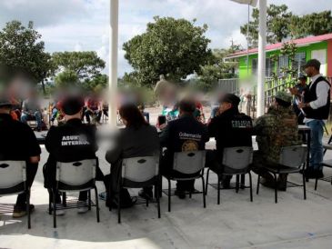 La mesa se instaló esta tarde en Tateikie, en el municipio de Mezquitic, para reunirse con las autoridades tradicionales. ESPECIAL